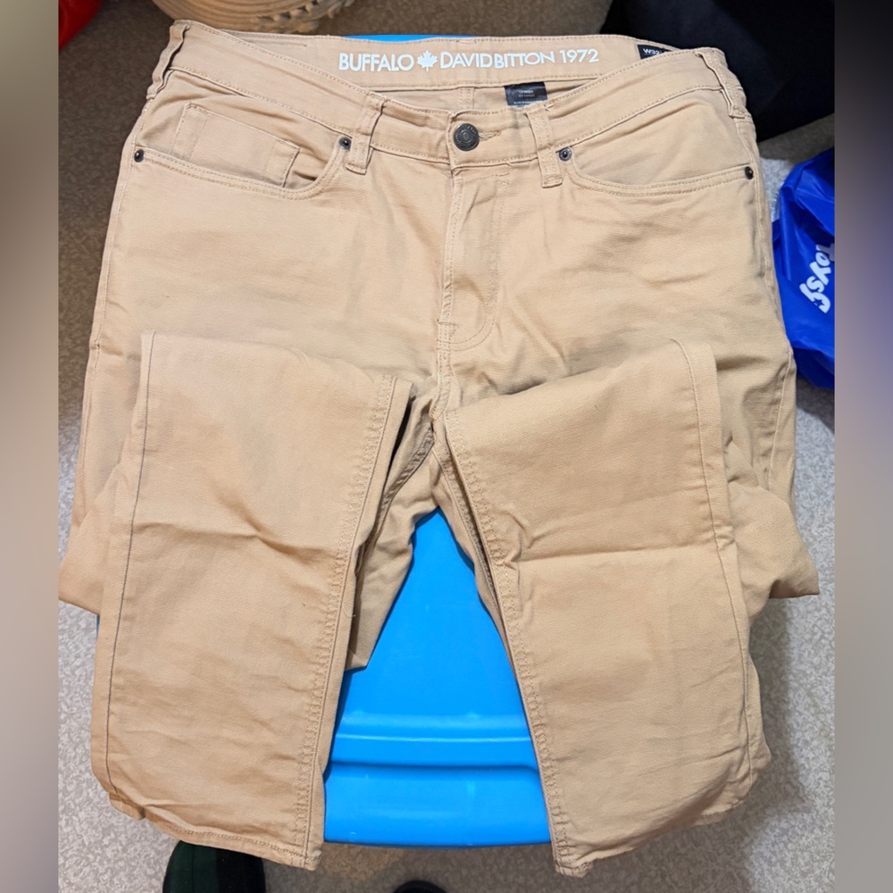 Men’s chinos - Picture 2 of 5